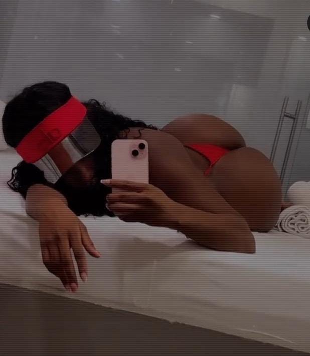 EN SALT FOGOSA EXQUISITA BOMBA DE SEXO