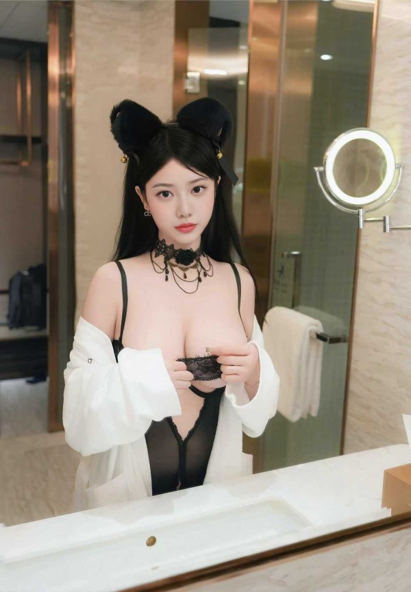 Iisa .COÑO JUGOSO Y ESTRECHO!!Torremolinos