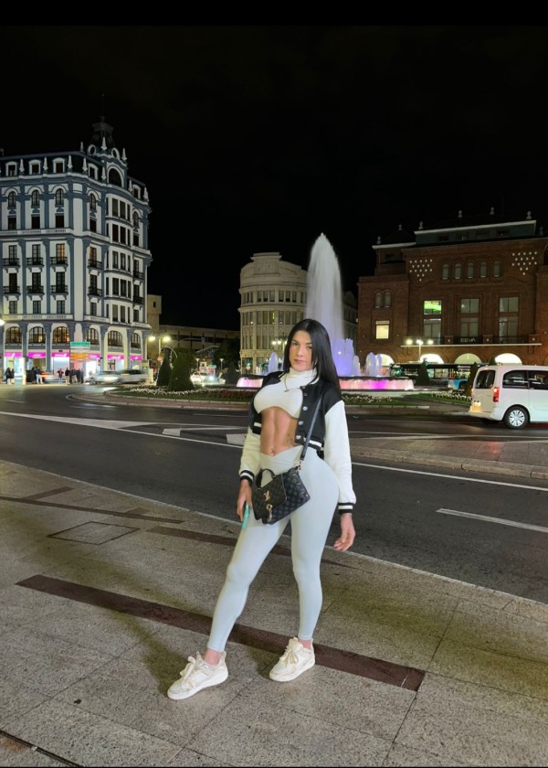 soy camila una chica Trans con un espectacular cuerpo fiestera