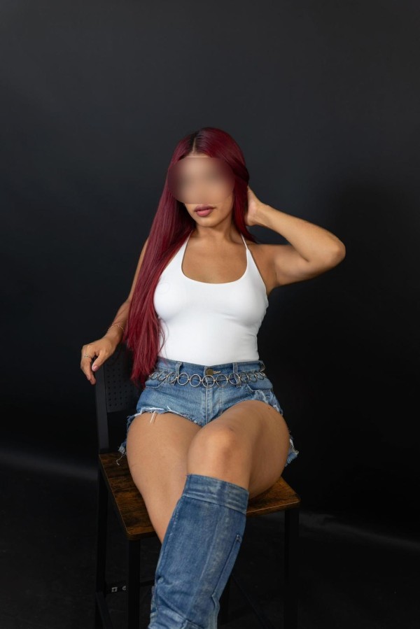 GABRIELA una muñequita preciosa