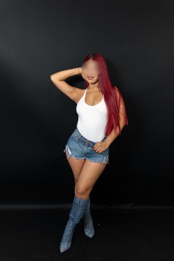 GABRIELA una muñequita preciosa