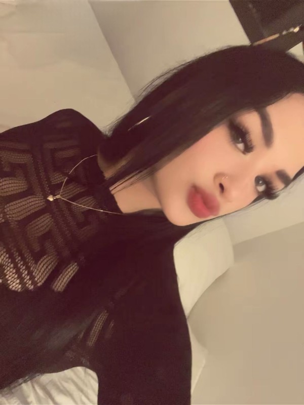 MUY CARIÑOSA Y ESPECIAL, NOVEDAD EN CHICLANA