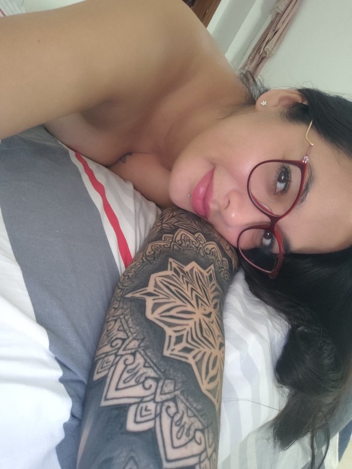 DELICIOSA CACHONDA ARDIENTE ANSIOSA DE PLACER