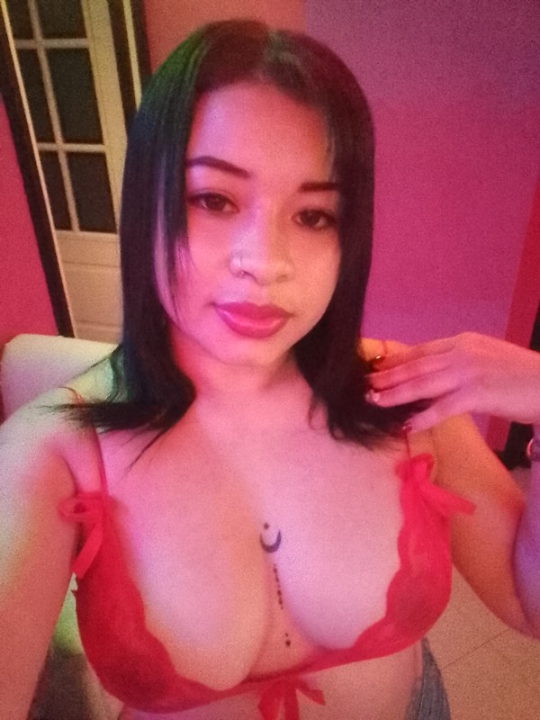 Hermosa Nigacaraguensa joven morbosa papasito