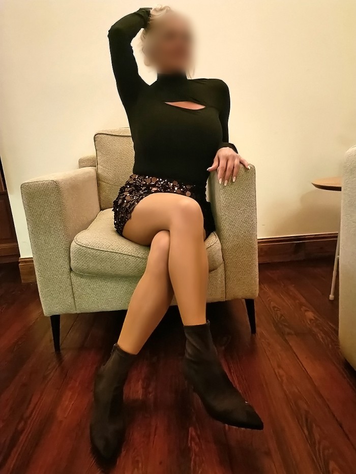 NICOL MILF DE ALTOS VUELOS