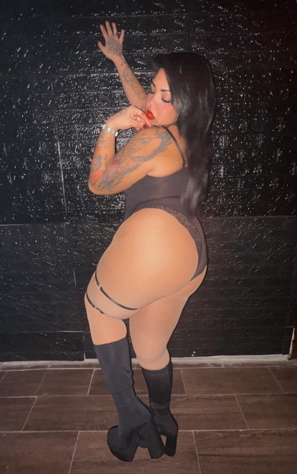 Española jovencita chochito suave y jugoso 24h