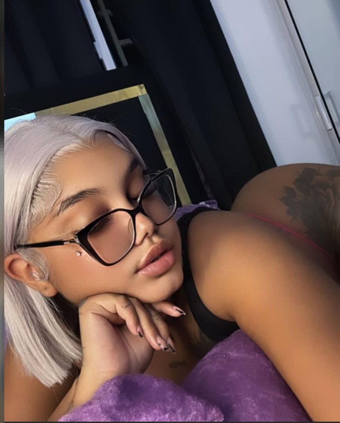 SOY DAMARY LINDA DULCE Y ENCATADORA 613962371