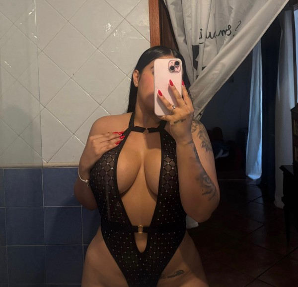 Carolina Rica Latina En Inca