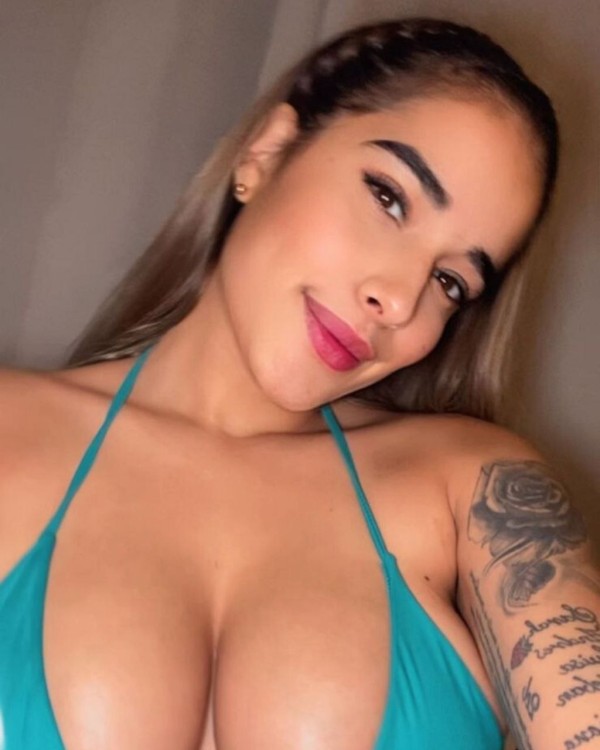 DELICIOSA Y ARDIENTE RUBIA COLOMBIANA. ESCORT EN MALLORCA. 24 HORAS PARA TI