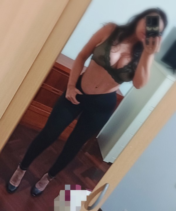 MADURITA SEXY DE VUELTA A VILLAGARCIA