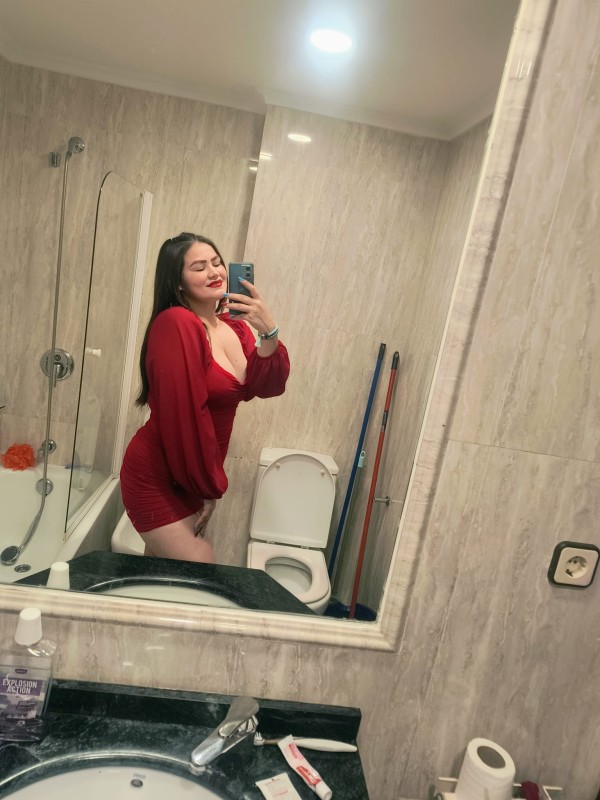 NOVEDAD UNA JOVENCITA MUY ENTREGADA Y SEXY