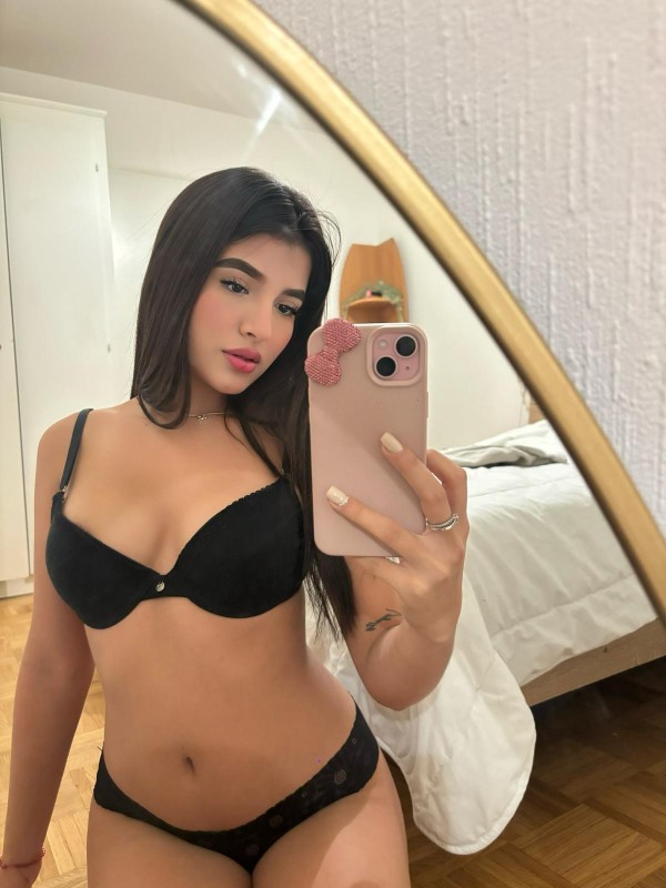 Luciana, morenita colombiana en Alicante