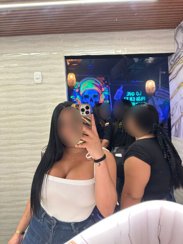 AMY SUPERNOVEDAD ARDIENTE IMPLICADA FIESTERA 24H EN Sabadell Nord