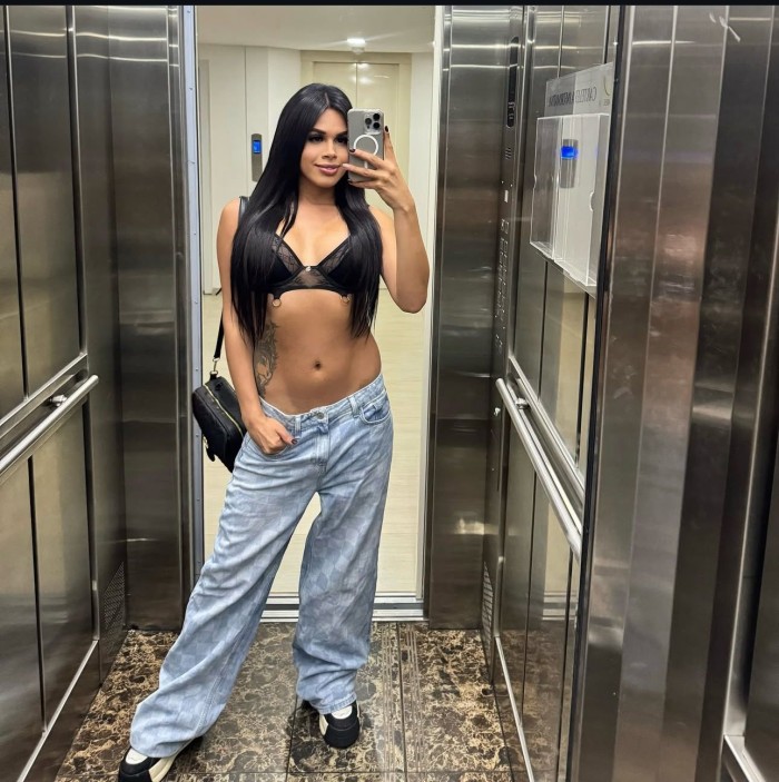 SENSUALIDAD, GLAMOUR Y ENTREGA TOTAL, 607480037