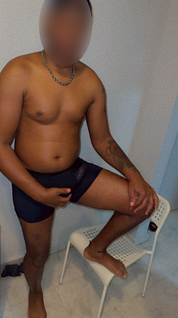 CRISTIAN MASCULINO FIESTERO POLLA XXXL DE CABALLO Y CULO BIEN DURO Y RICO
