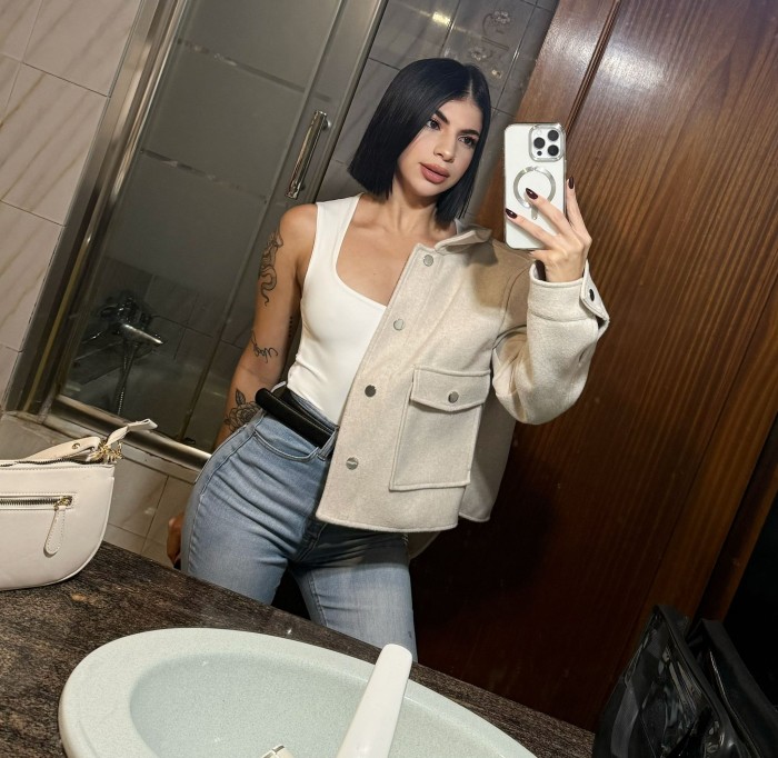 SOLO SALIDAS DELICIOSA IMPLICADA COMPLACIENTE