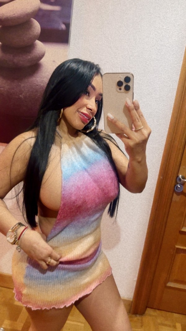 LATINA MULATA FOGOZA A TOPE PAMPLONA