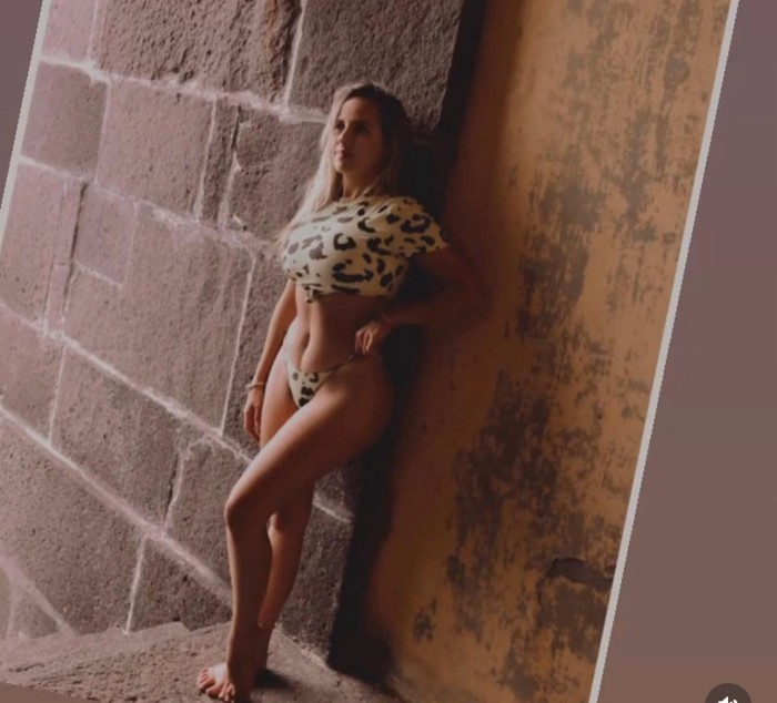 ZAFIRO NOVEDAD GUAPA IMPLICADA JUGUETONA EN TORREMOLINOS