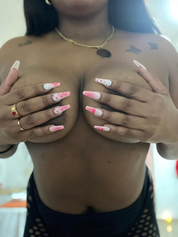 ARDIENTE Y APASIONADA SEÑORITA EN GANDÍA