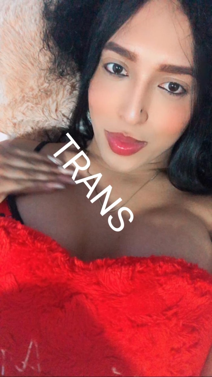 HERMOSA COLOMBIANA CON GANAS DE JUGAR