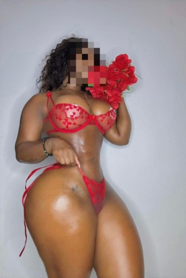 MARIA CON GANAS DE SEXO VEN Y FOLLEMOS RICO