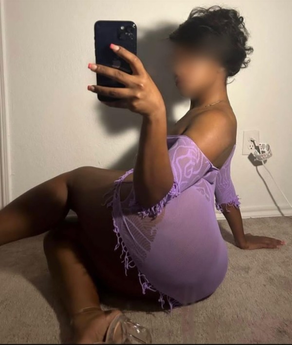 MARIA CON GANAS DE SEXO VEN Y FOLLEMOS RICO