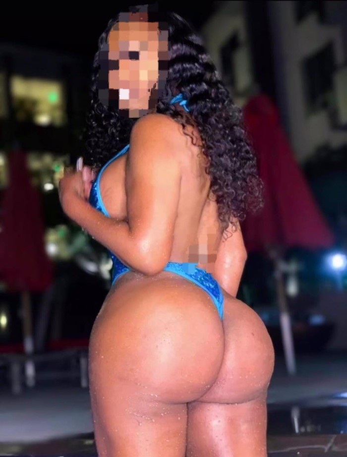 Morenita divertida