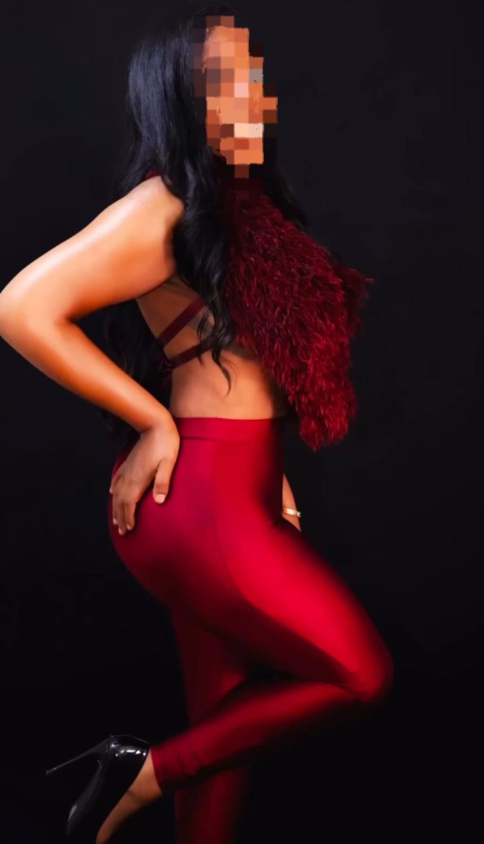 Morenita divertida