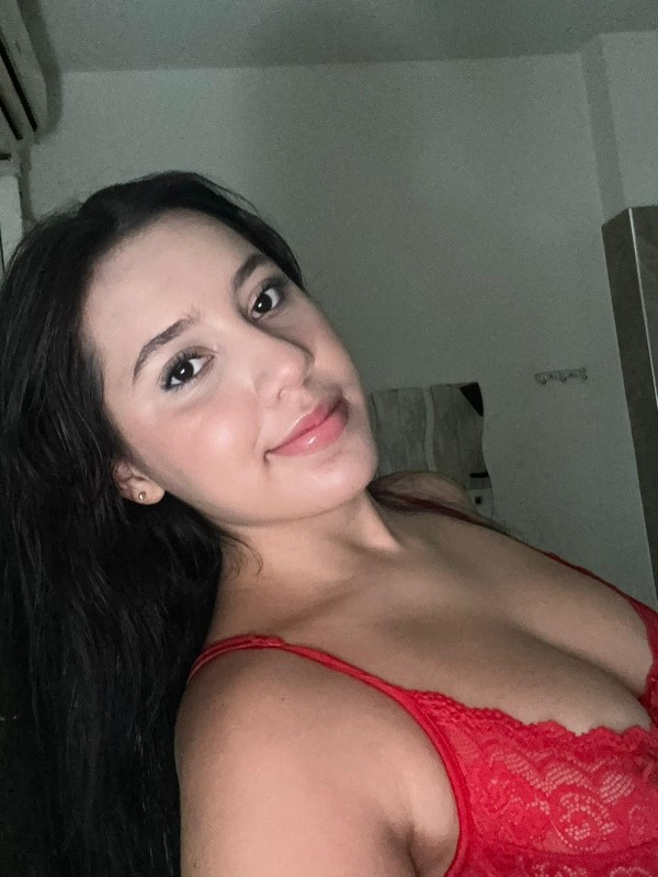 SOY NICOL TENGO LA DOSIS DE TERNURA QUE NECESITAS