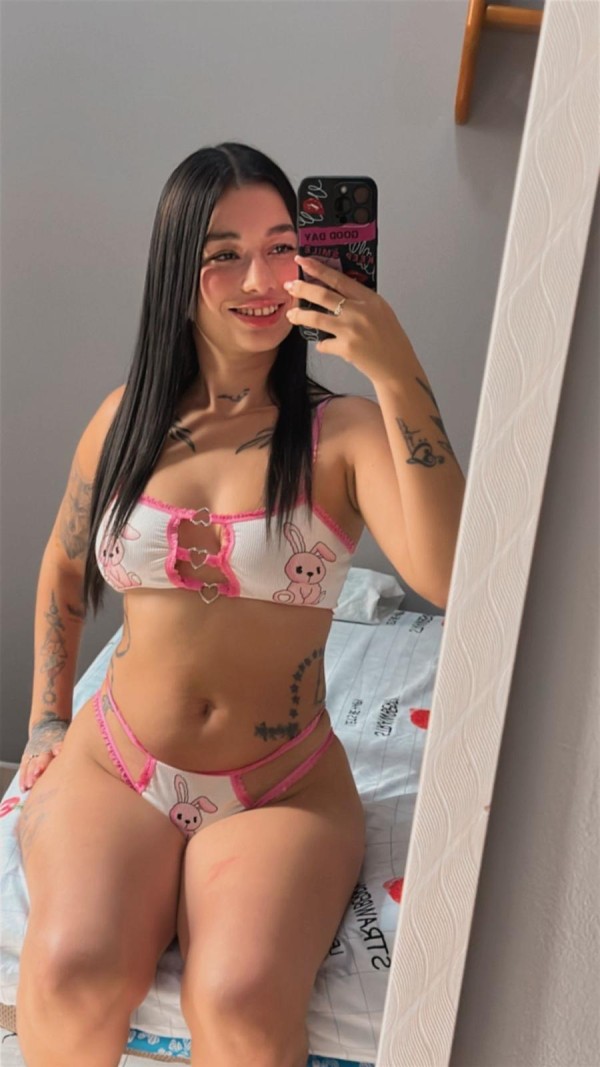 Amiguitas latinas  ! Vente a visitarnos!! 24/7 / Salidas 24H