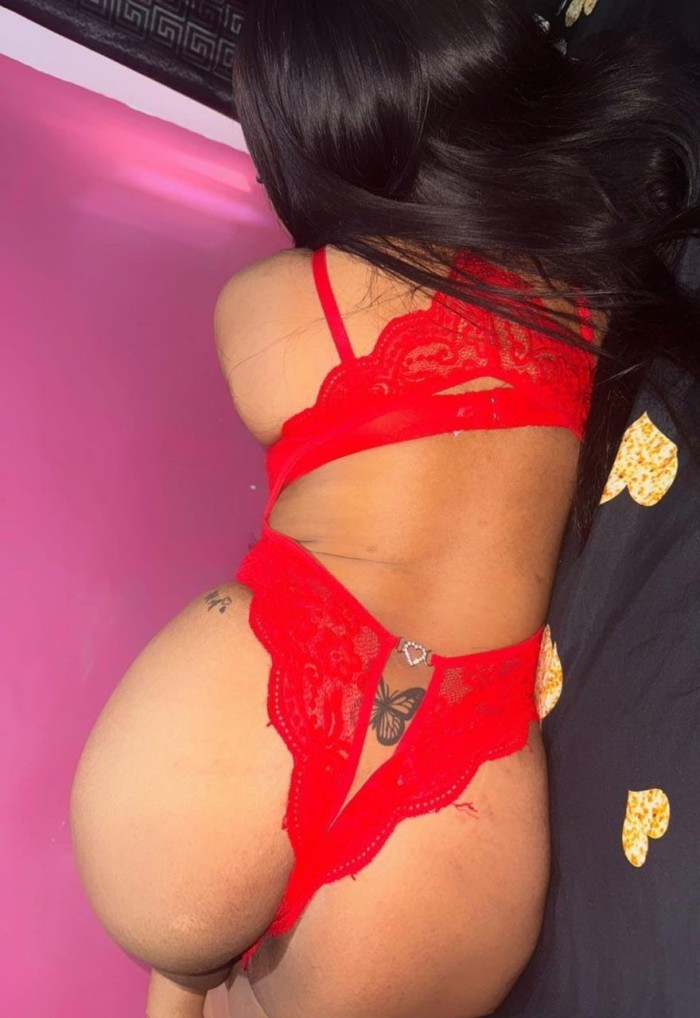 EN IBIZA SEXO FIESTA ATOPE LUJURIA ARDIENTE NOVEDA