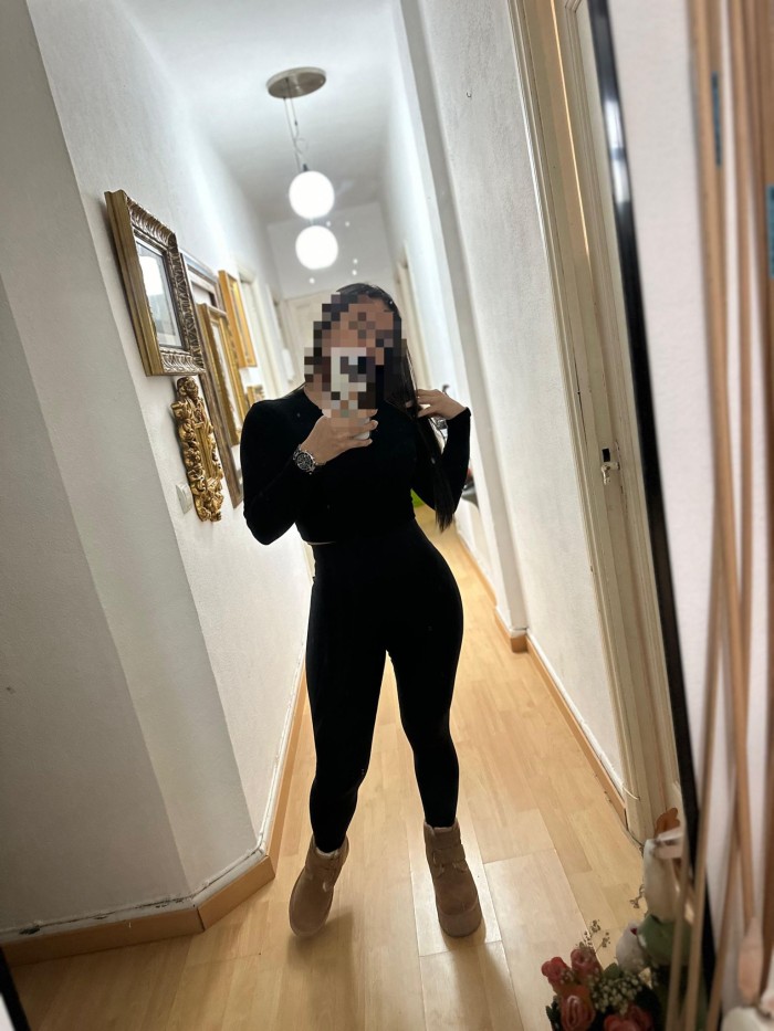 Soy una jovencita super atractiva y lujuria solo