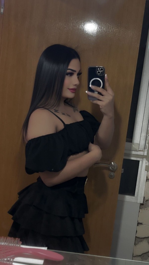 Diosa Morena trans Todo natural súper femenina Cartagena San Anton