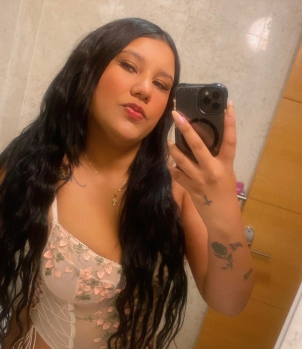 Soy valeria VEN Y REVIENTAME CARIÑO NO TE QUEDES CON LAS GANAS