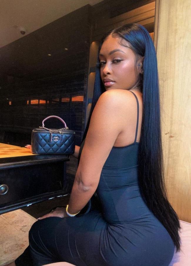 Mujer ardiente con ganas de todo