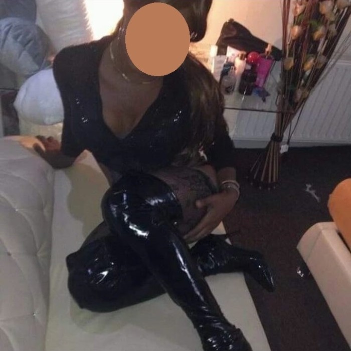 NEGRA CARIBEÑA TRANS GUAPISIMA REGRESO A TU CIUDAD