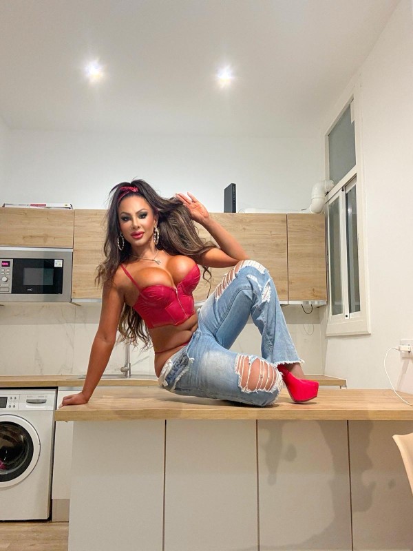 SERE LA MEJOR GUARRA AYA PASADO POR TU CAMA PLAZA UNIVERSIDAD