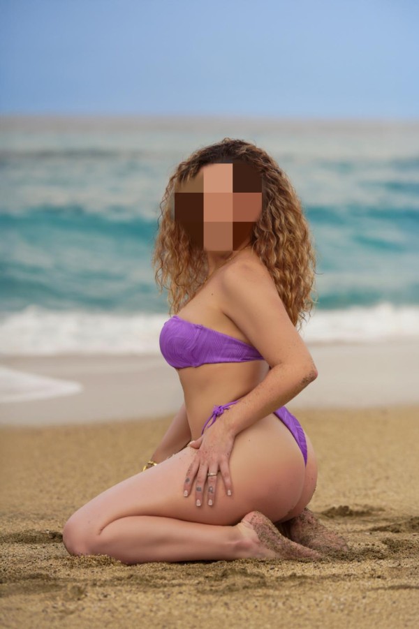 MONICA ESPAÑOLA DE 23 AÑOS NOVEDAD EN EL PUERTO. 24 H