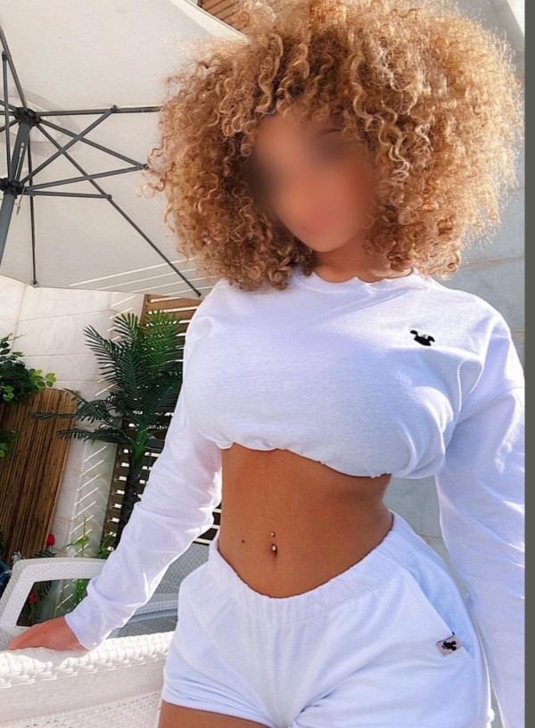 Dulzura y pasión cubana recien llegada a Ronda