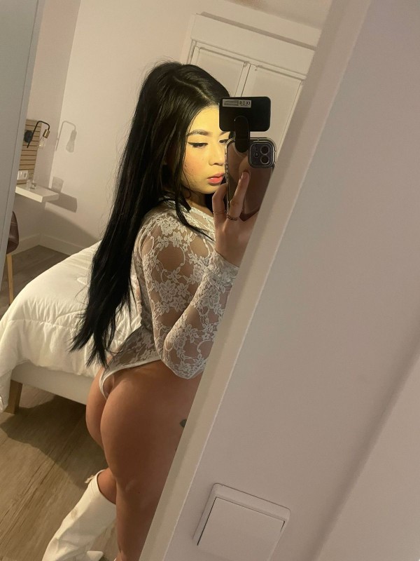 BILBAO CENTRO JOVENCITA ALEXIA MORENA BESO NEGRO REAL PAPASITO VEN FOLLAME