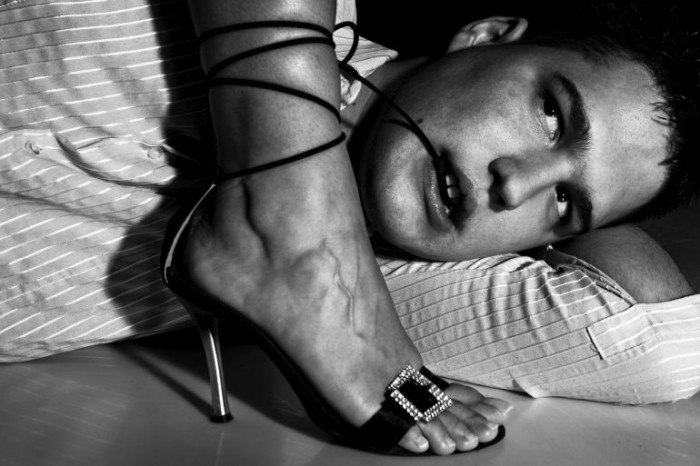 DOMINA MADURA,TORTURA GENITALES,PINZAS,ATADURAS,PU