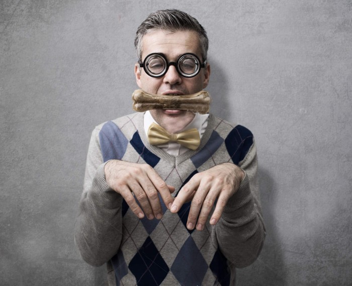 DOMINA MADURA,TORTURA GENITALES,PINZAS,ATADURAS,PU