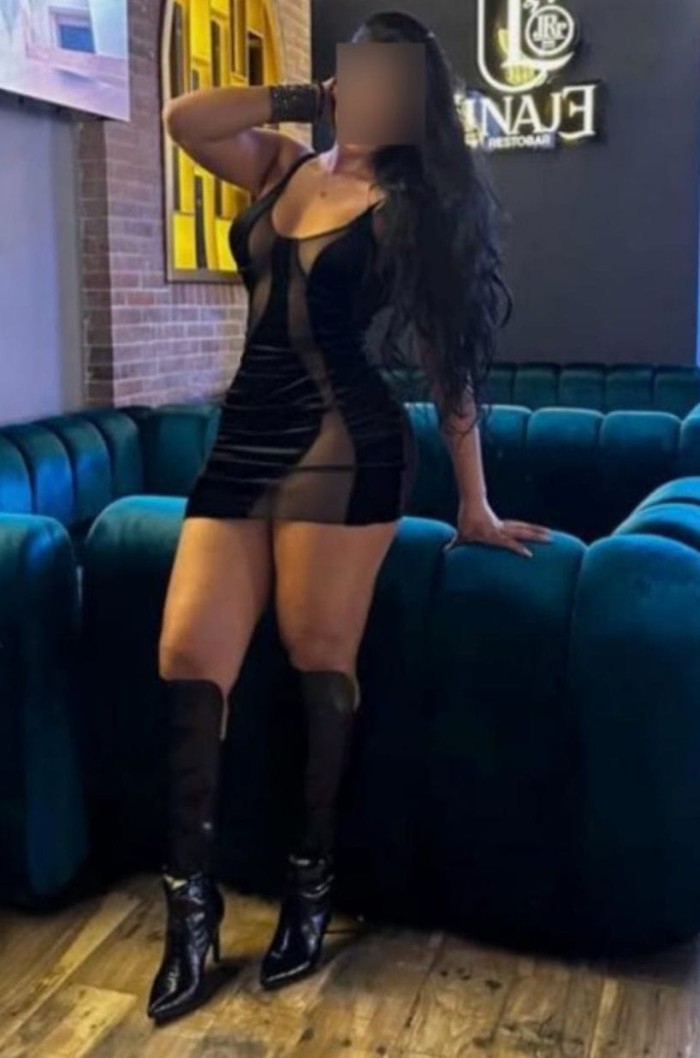 ESTRELLA JOVEN GUAPA ARDIENTE MUY JUGUETONA NOVEDAD EN TOLEDO