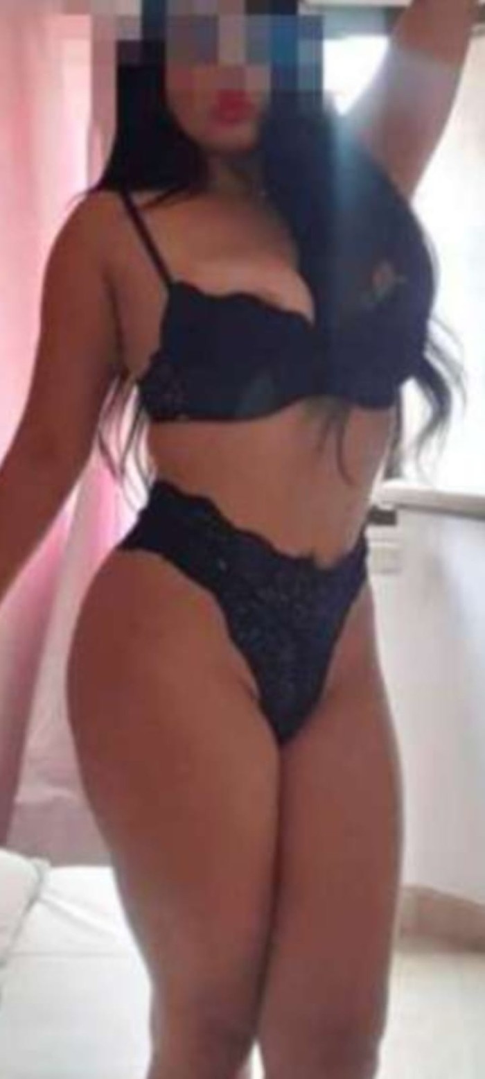 MADURITA Encantadora Cachonda Toda para Ti