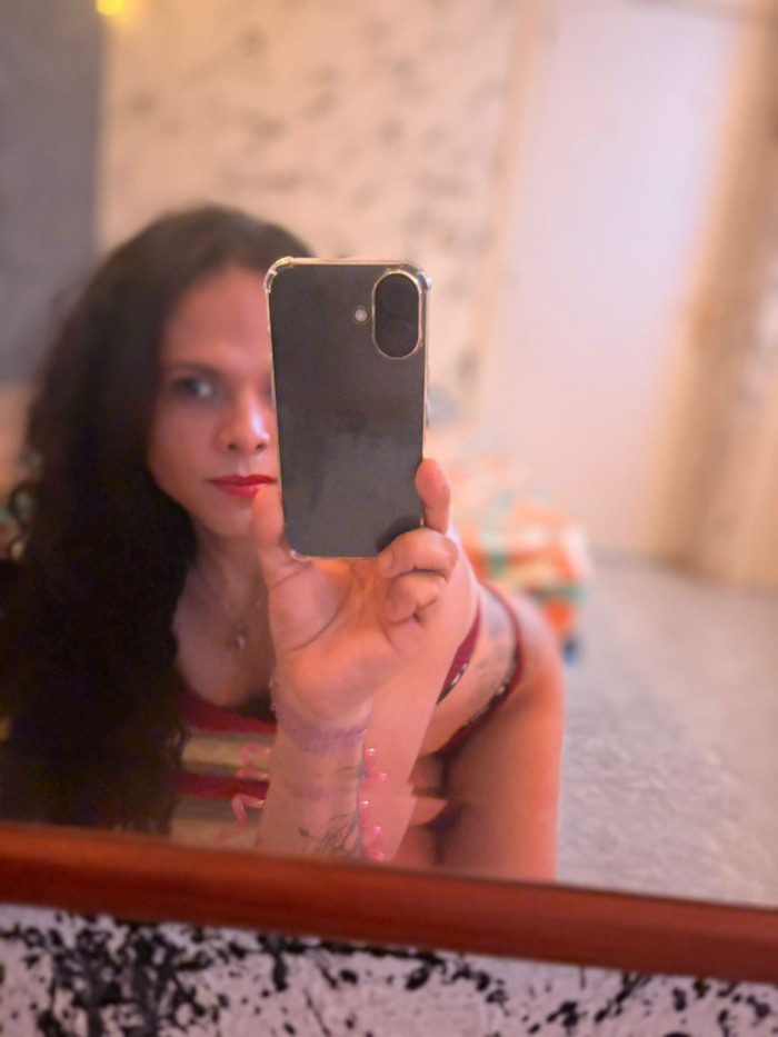 TRANS!NOVEDAD EN VALLECAS, BESO NEGRO VERSATIL 24h