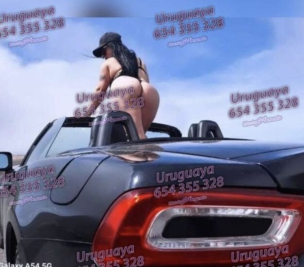 URUGUAYA SOLITA EN CASA ENTRADA INDEPENDIENTE CALLE DISCRETA