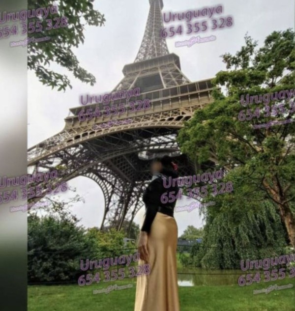 URUGUAYA SOLITA EN CASA ENTRADA INDEPENDIENTE CALLE DISCRETA