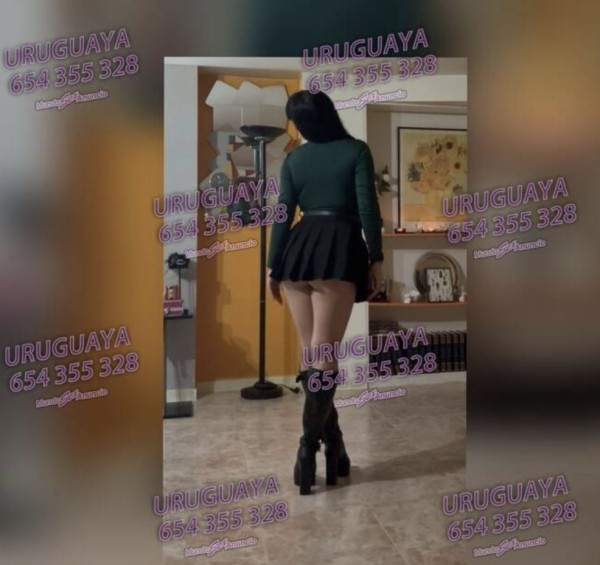 URUGUAYA SOLA EN MI CASA CON ENTRADA INDEPENDIENTE CALLE DISCRETA