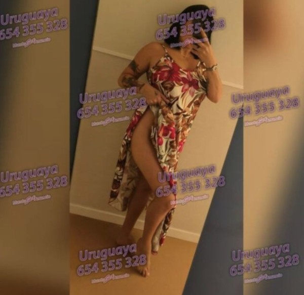 URUGUAYA SOLA EN MI CASA CON ENTRADA INDEPENDIENTE CALLE DISCRETA