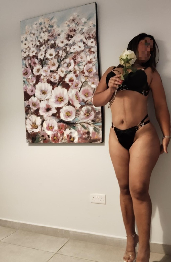 EN DOLORES EXQUISITA BOMBA DE SEXO